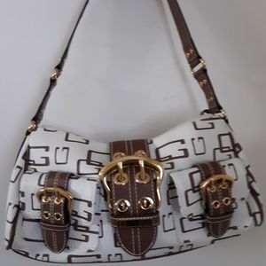 Guess purse and matching wallet